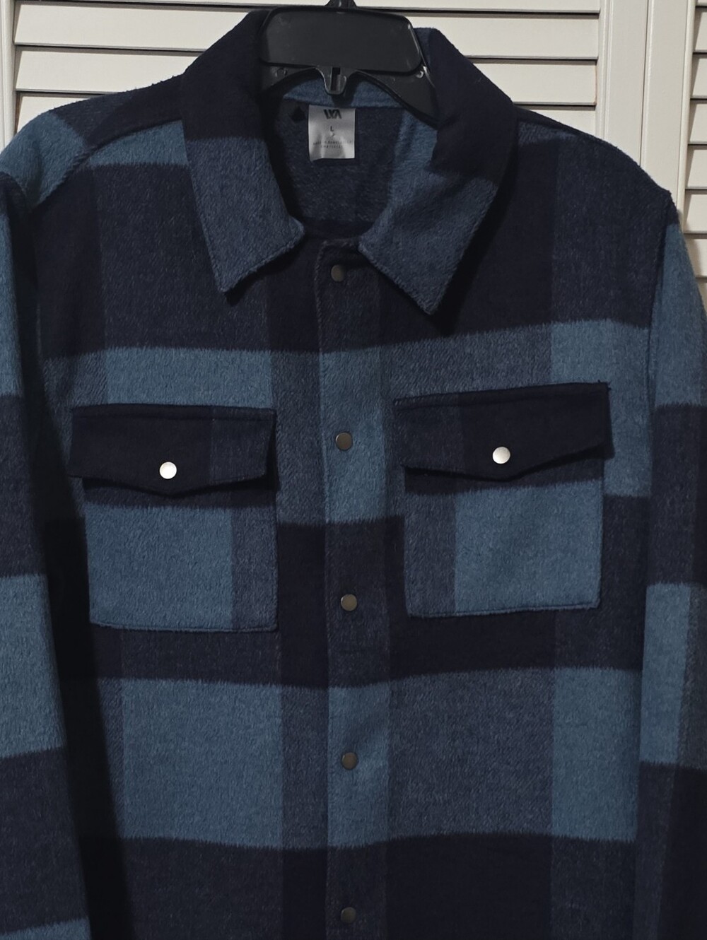 VRST Men's Heavy Weight Wool Blend Navy Plaid Shirt Jacket size Large